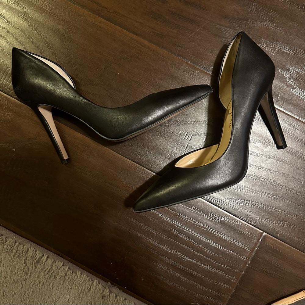 Jessica Simpson Black Stiletto Heels size 8